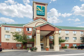 Гостиница Quality Inn & Suites Lakewood - Denver Southwest  Лейквуд